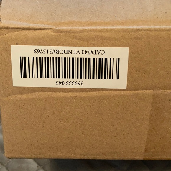 IMAN Platinum Clutch removable shoulder strap NWT - Picture 6 of 6